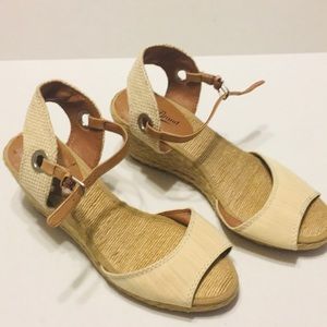 Lucky Brand Wedge